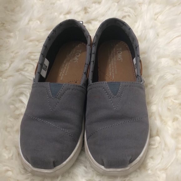 TOMS Boy Shoes size 1.5 Y(Bimini) in Grey color - Picture 3 of 8